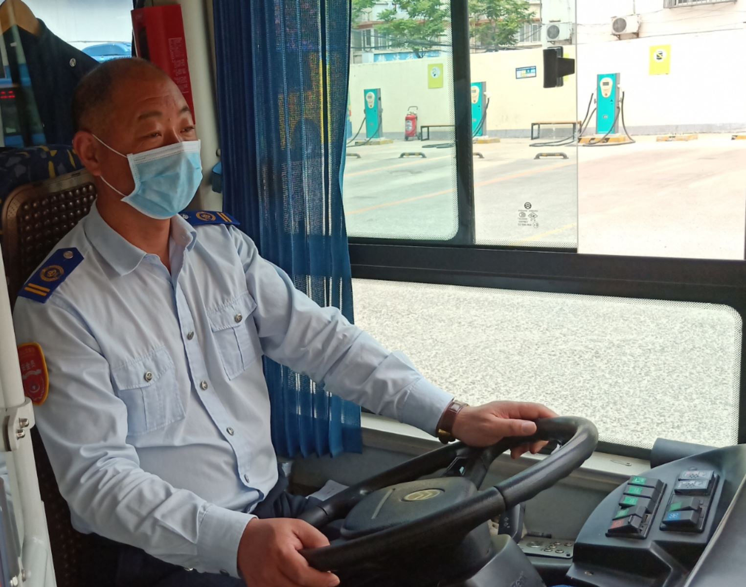 誠(chéng)信展風(fēng)貌  文明伴我行